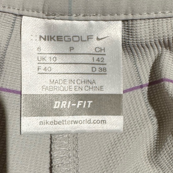 Nike golf Gray Plaid Women's Shorts 6 - Picture 4 of 4